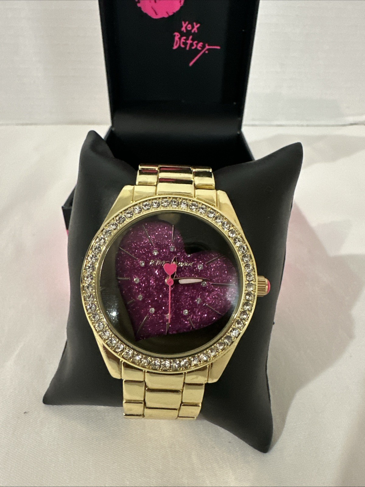 Betsey Johnson 💋 Link Band and Purple Glitter Heart w Crystals- Dial Watch