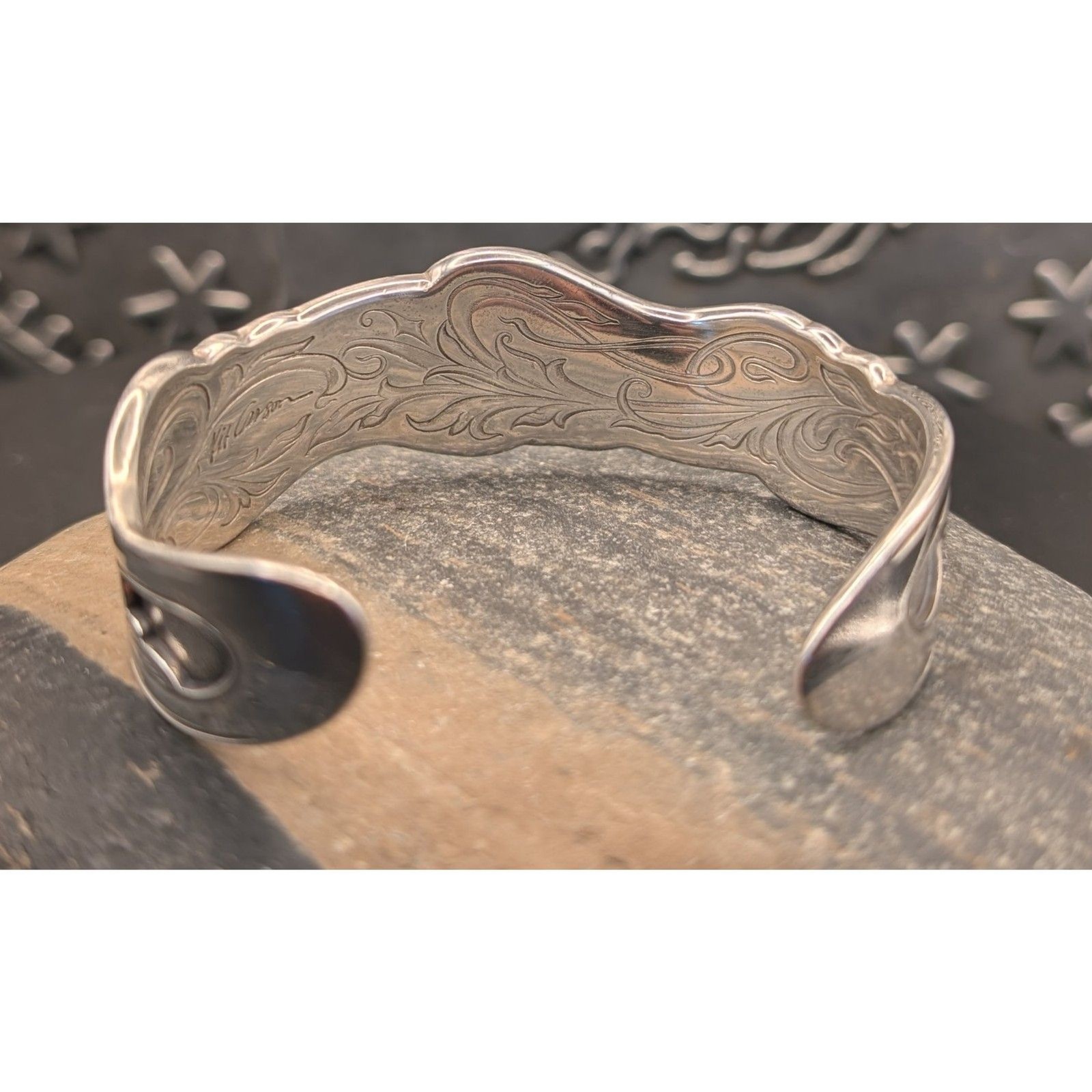 Kit Carson Navajo Sterling Cuff Bracelet • Signed Native Amer. 925 • 50.12g Wave