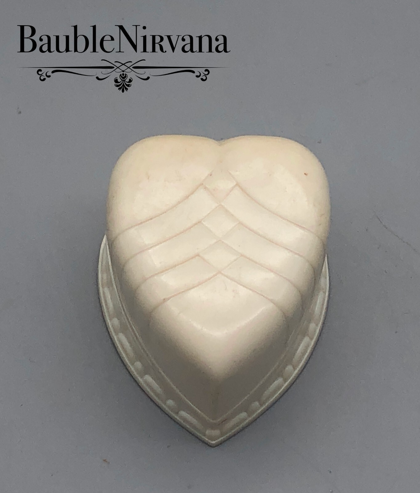 Vintage Warner JC Co Art Deco Hard Plastic Fancy Heart Ring Presentation Box