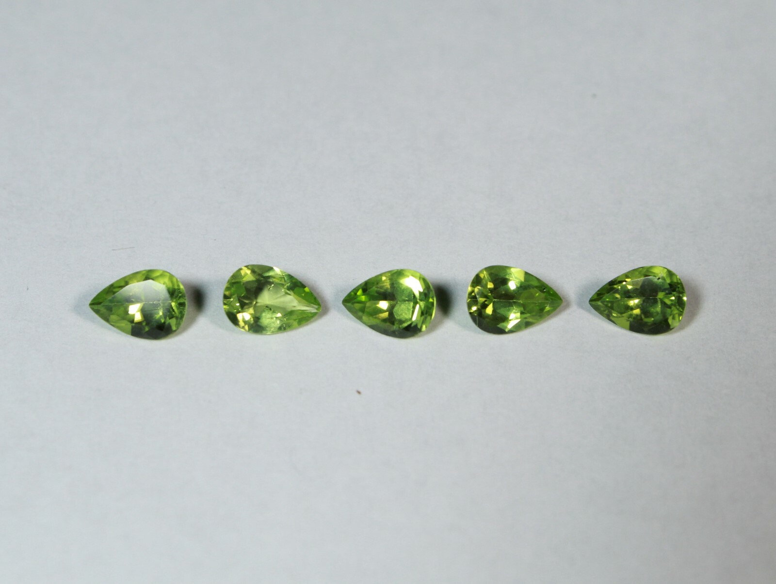 Good Quality 5x7mm Pear PERIDOT Gemstones NATURAL