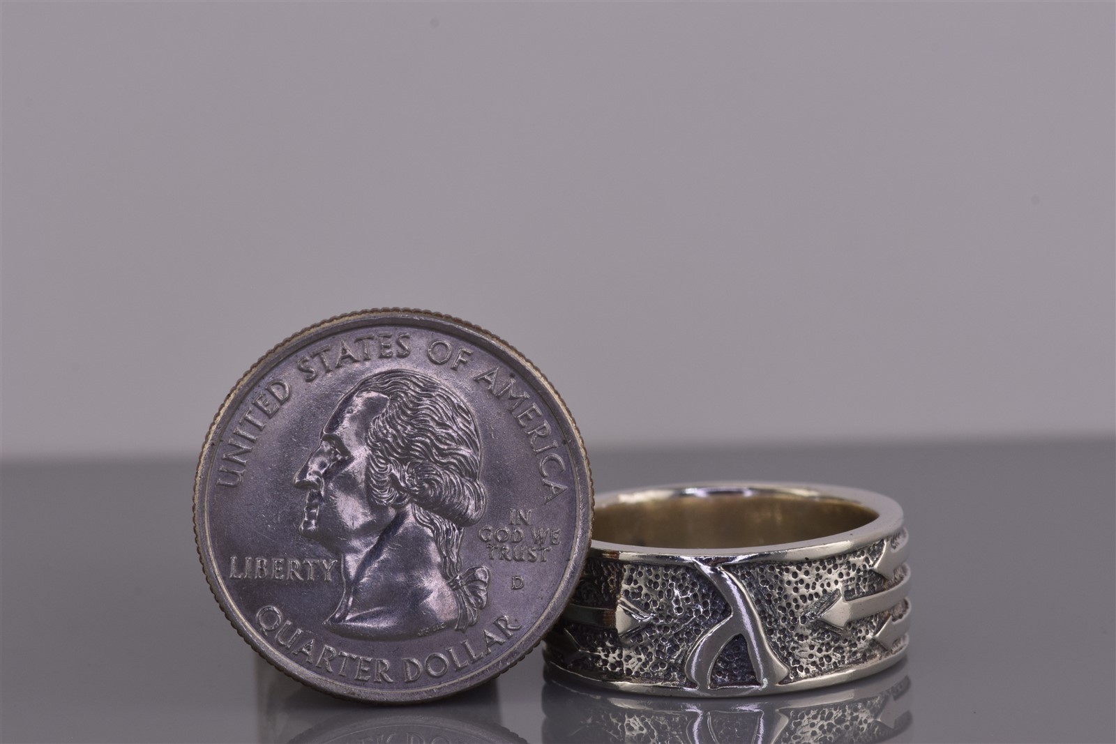 Peter Stone Sterling Silver 9mm Arrows Petroglyph Textured Band Ring 925 Sz: 9