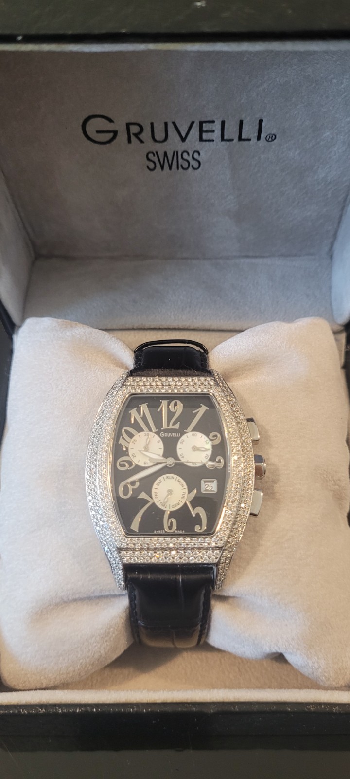 Gruvelli Swiss luxury watch with Swiss automatic movement and real diamonds