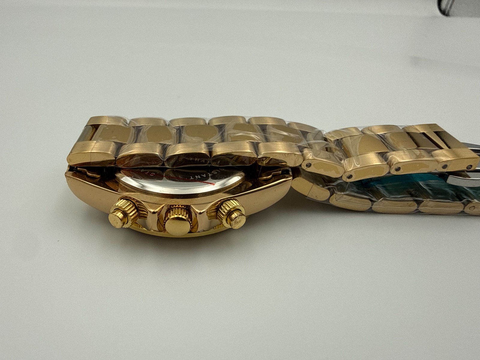 VEADONS 1985 Men’s Chronograph Watch – Gold Finish with Rainbow Crystal Bezel