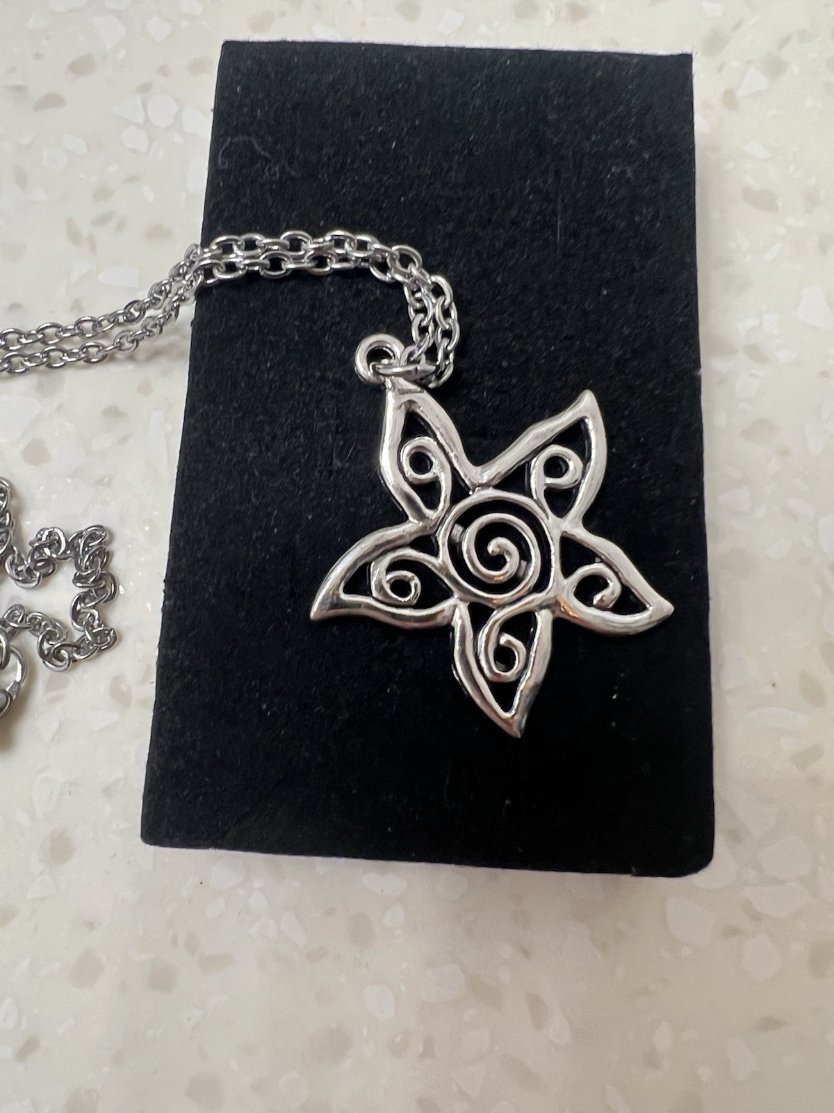 Silver 16” Starfish Necklace With Claw Chain