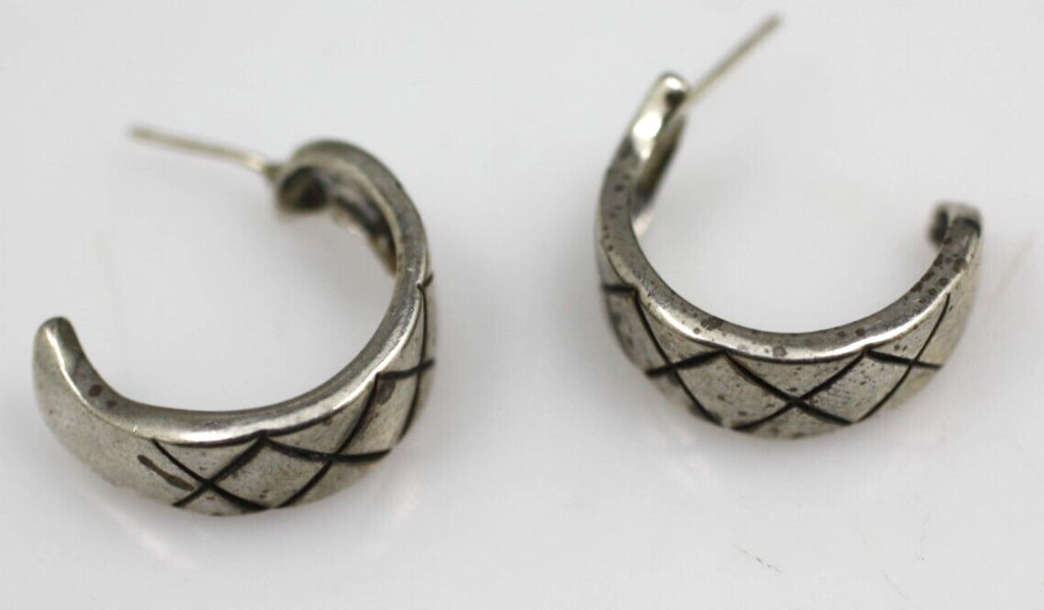 Vintage 925 sterling silver X shape pattern half hoop post pierced earrings