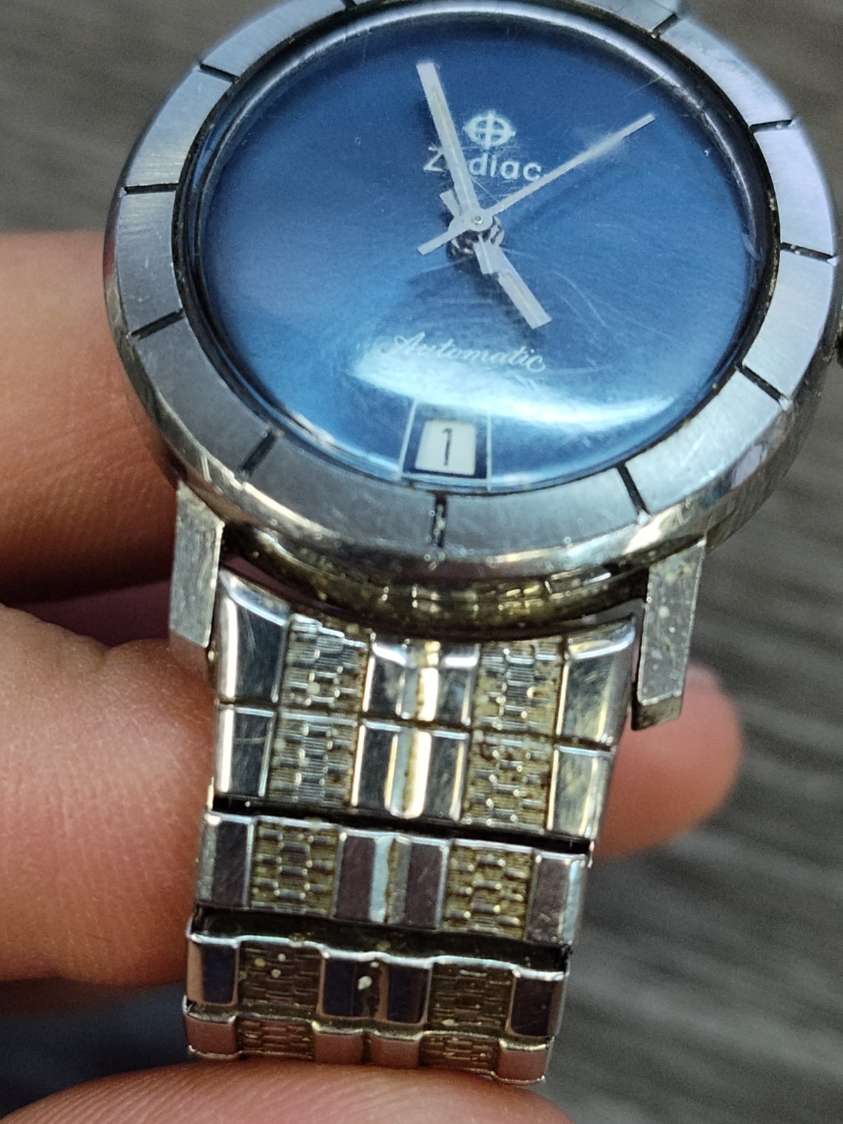 Zodiac Men’s Automatic Watch Vintage with Beautiful Blue Dial Working Condition