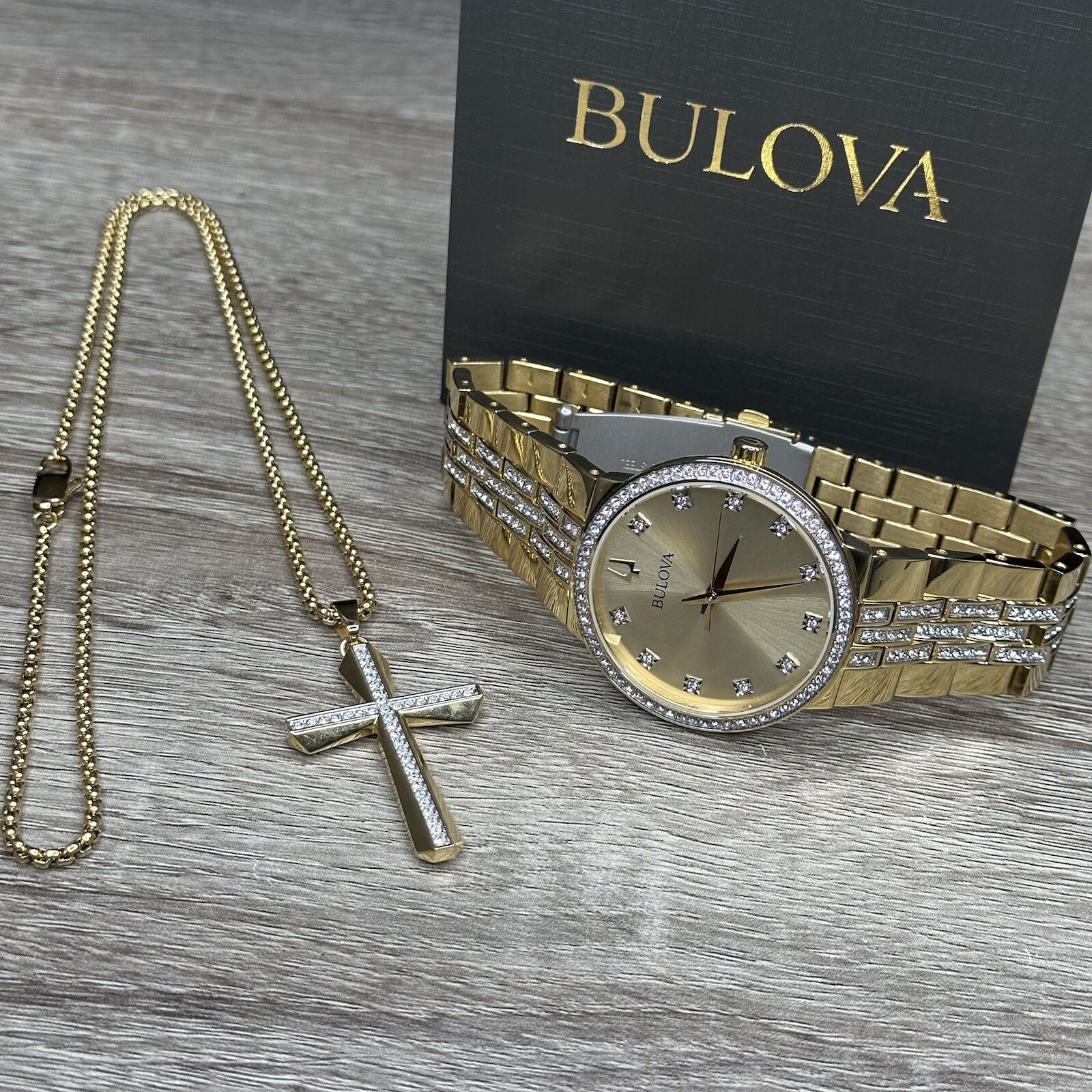 NEW✅GIFT SET✅ Bulova Crystal Gold Tone Diamond Dial Men’s Watch 40MM 98K113