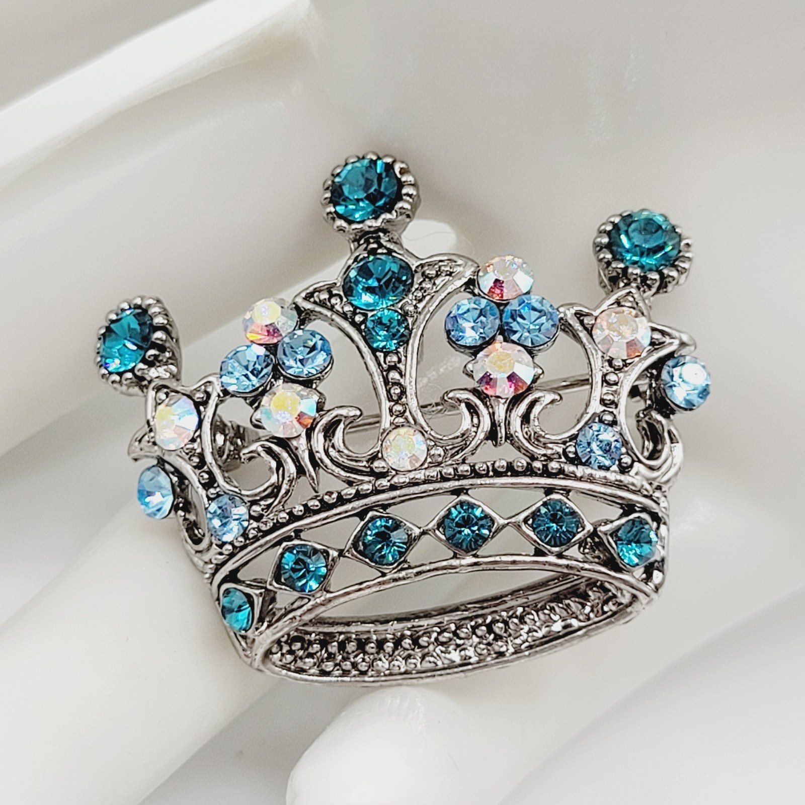 Regal Royal Queen Crown with Light Blue Rhinestone Silver Tone Pendant Brooch