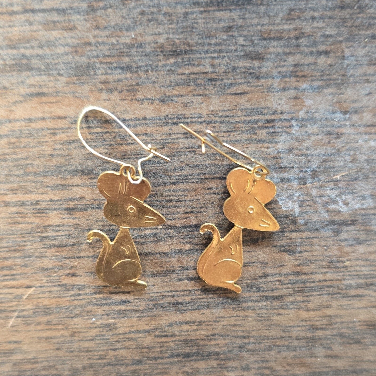 Gold Tone Mouse Dangle Drop Earrings Metal Hook Closure Animal Theme