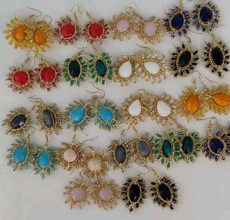 aretes de cristal echo a mano mexicano mayoreo lote de 20 Pares cristal Y chapa.