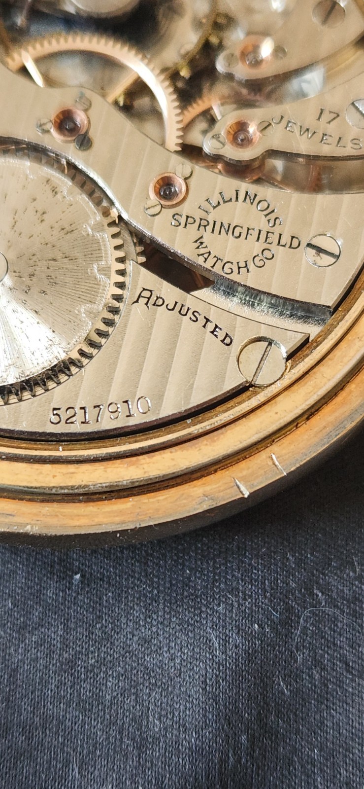 Illinois Springfield 16s 17J Grade 305 Adjusted Pocket Watch – Runs Fast