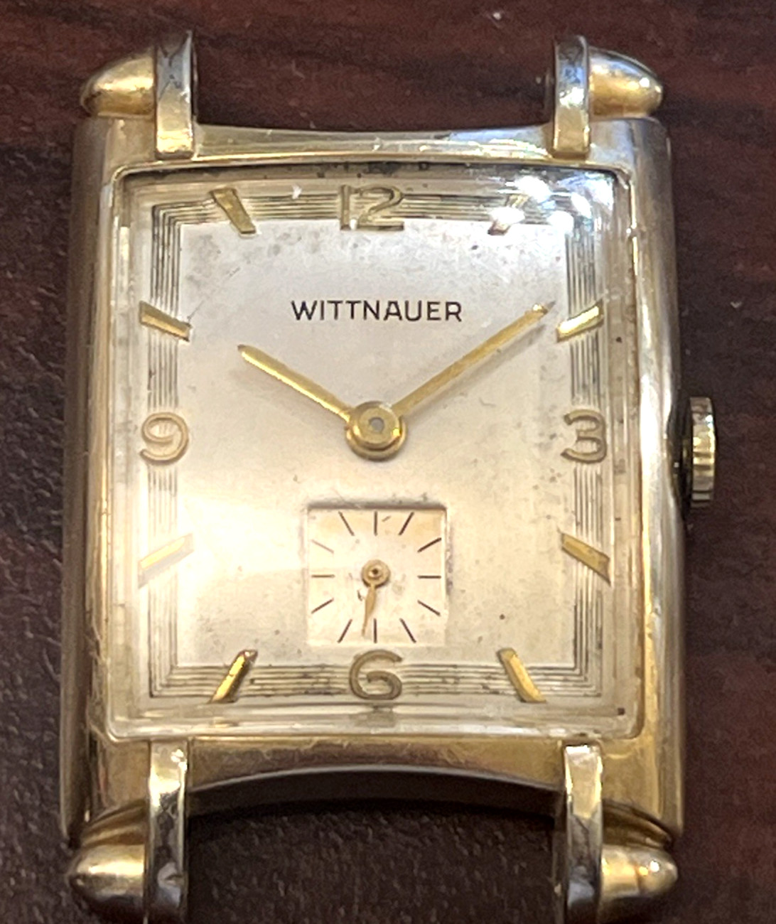 Unique Vintage WittnauerWatch- Unusual Lugs
