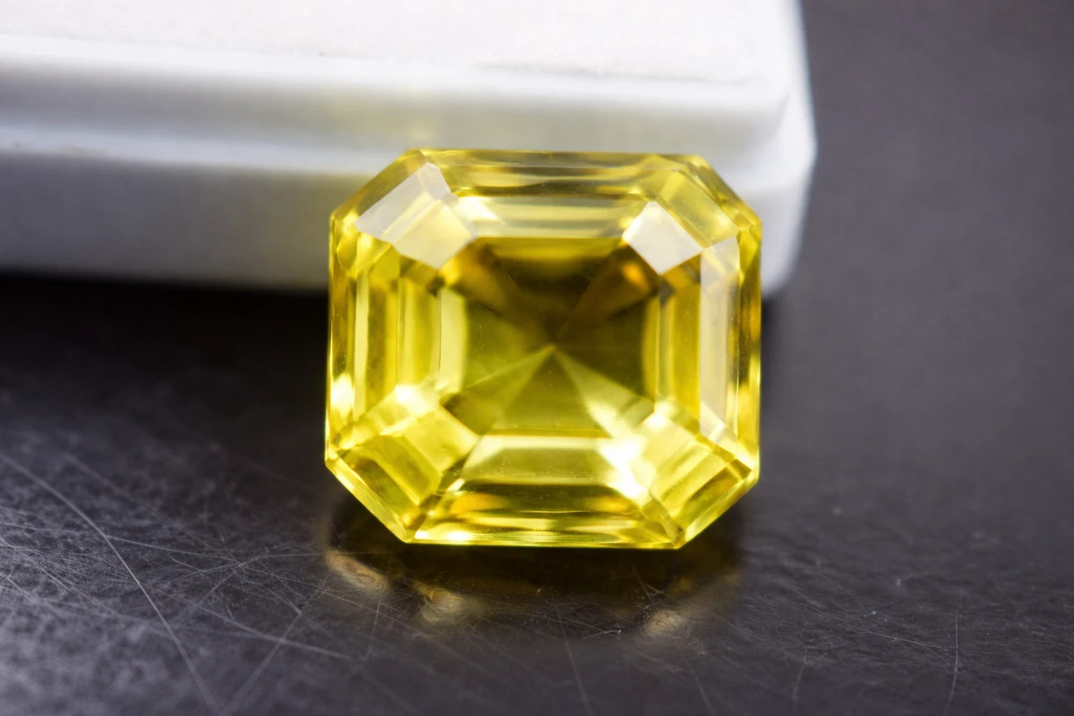 20-22 Ct Natural Flawless Yellow Sapphire Asscher Cut Certified Loose Gemstone