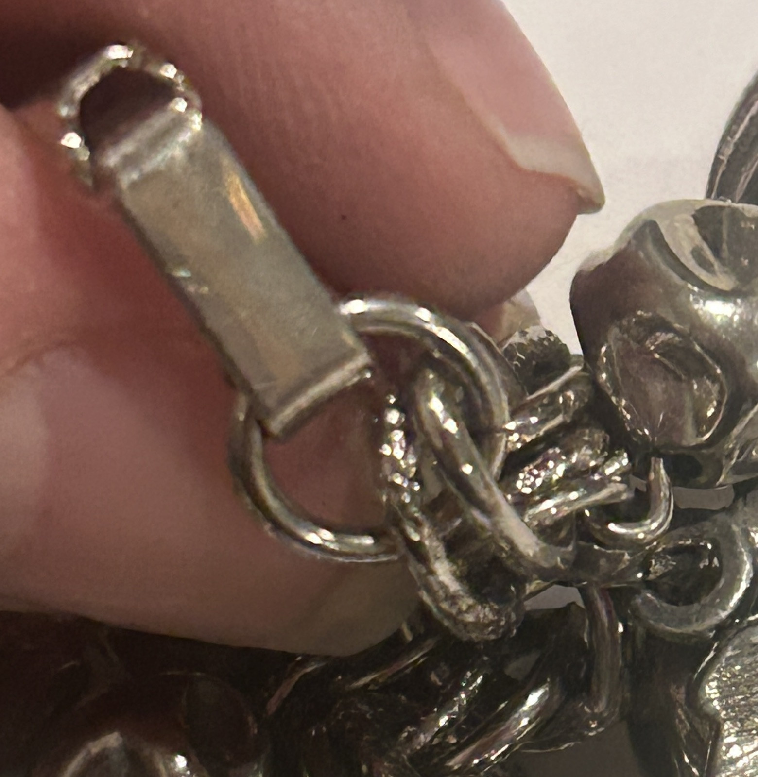 VTG Heavy SILVER Tone Metal LEAVES NUTS Baubles CHARM BRACELET