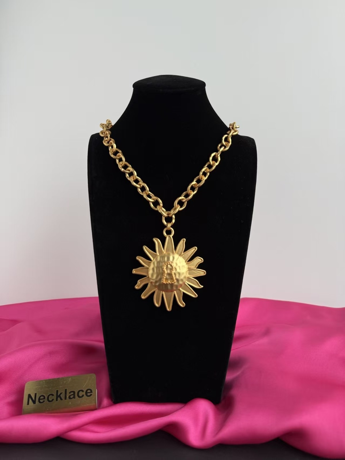 Fashion Charm Sunflower Gold Tone Necklace Sweater Chain