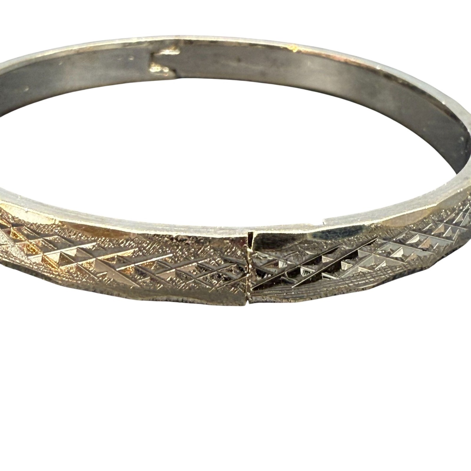 Textured Diamond Shape Pattern Hinged Bangle Bracelet Silver Tone VTG