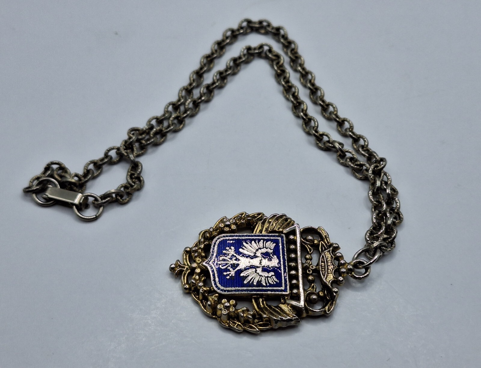Vintage Crest Crown Eagle Pendent & Necklace Silver Tone VGC