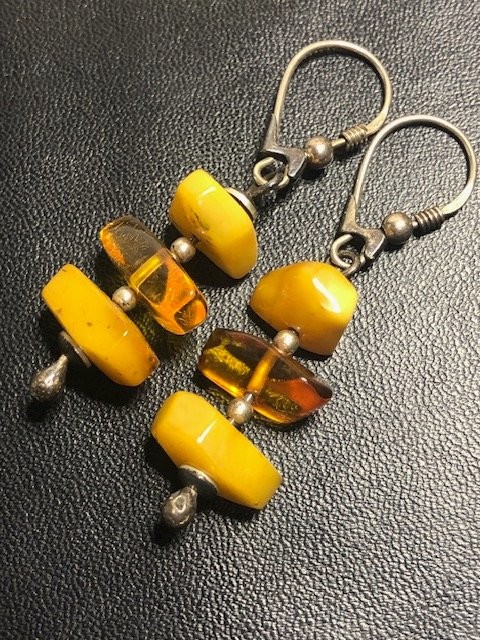 B0485 VTG Sterling Silver Amber Yellow Egg Yolk Dangle Earrings 925 Leverback
