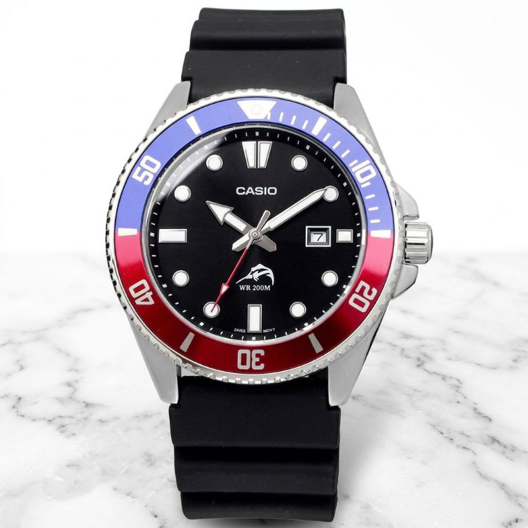 Men’s Diver Watch Quartz Movement Black Dial Red Blue Rotary Pepsi Bezel Casio