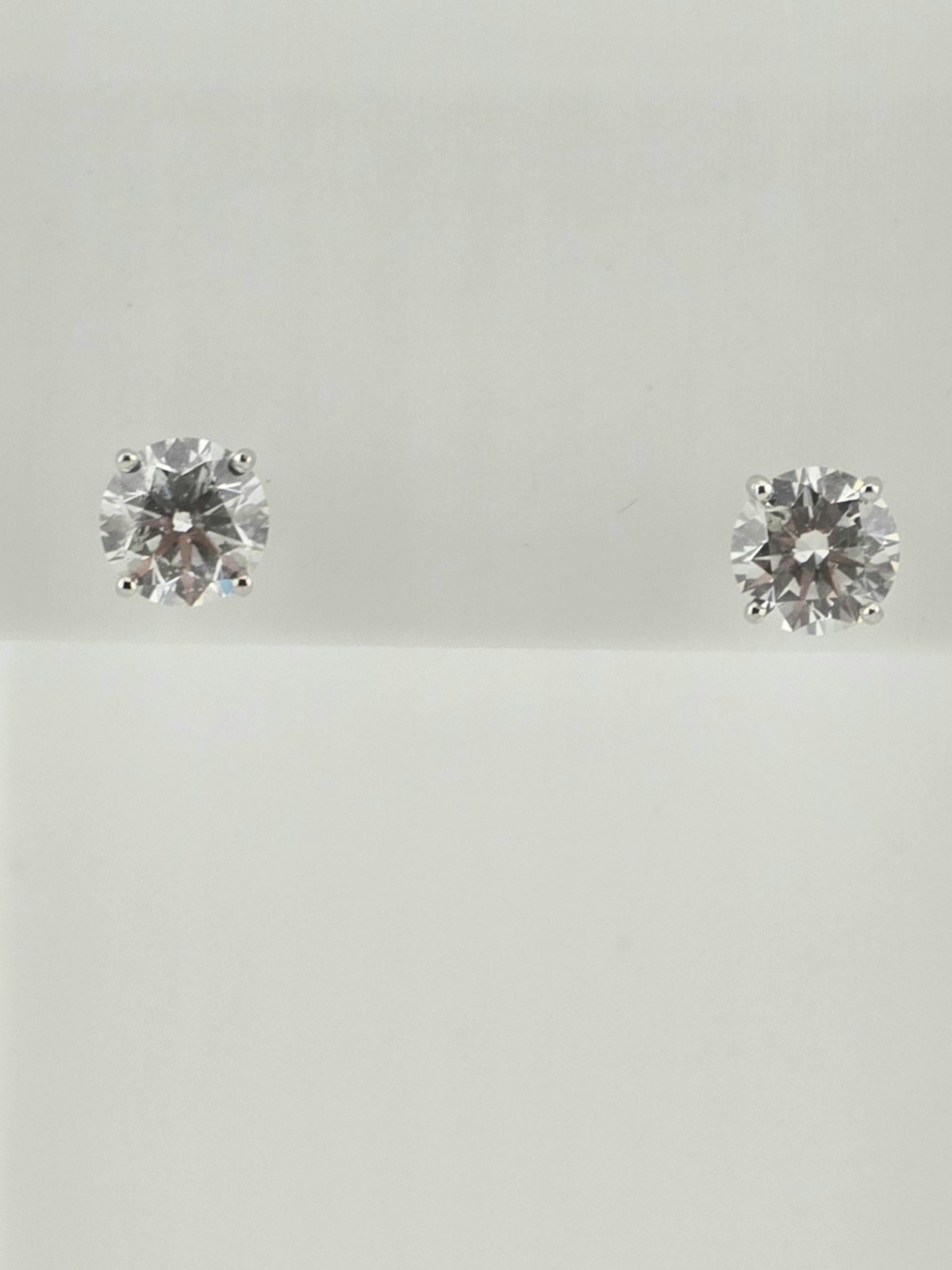 14KW DIAMOND ~2.13CTW 1.02CT ~H ~I1 1.11CT ~I ~I1 STUD EARRINGS – 233142