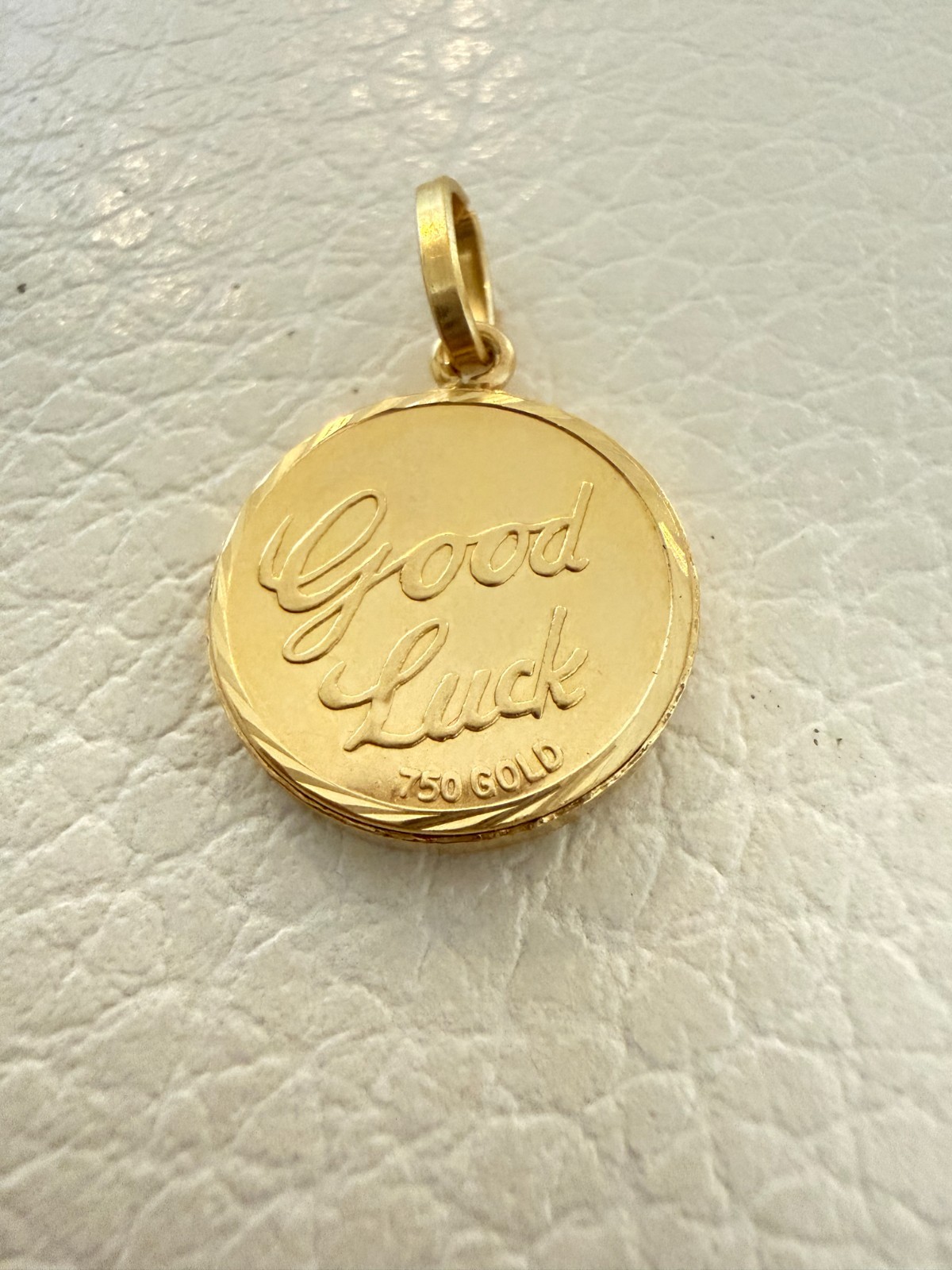 vintage solid 18k yellow gold capricorn zodiac & “good luck” medallion pendant