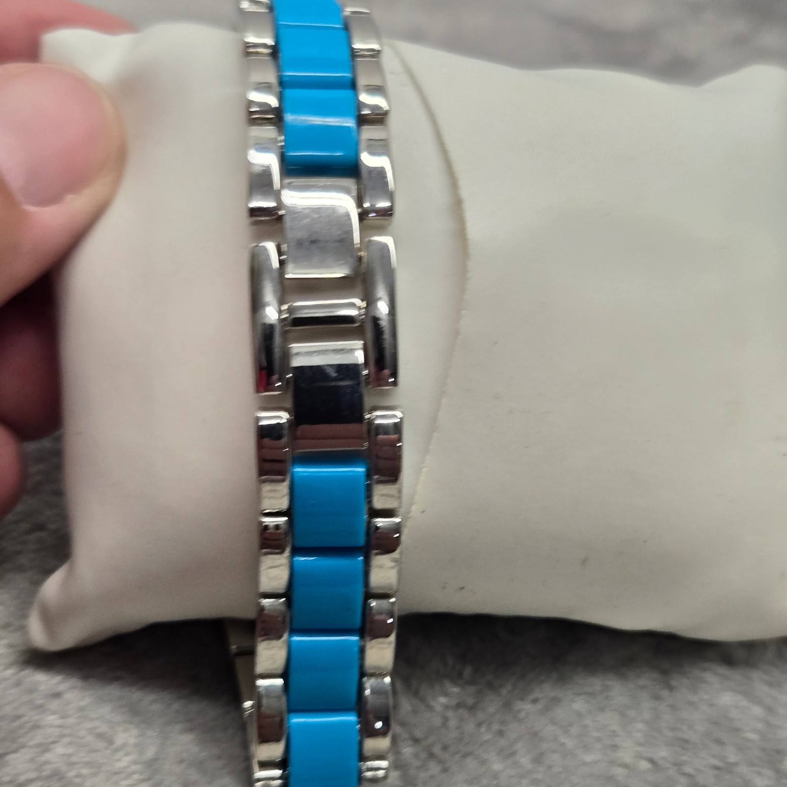 C Est. 1946 Women Watch He Restores My Soul Psalm 23 Blue Silver Needs Battery