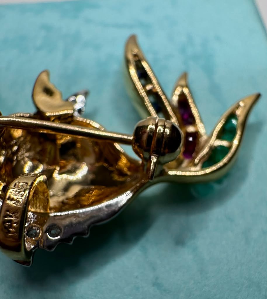 14Kt Yellow Gold Koi Fish Broch/Pendant with Diamonds/Sapphire/Ruby
