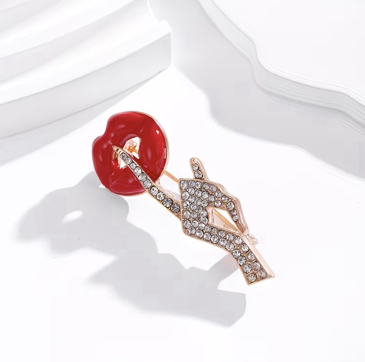 Lips Rhinestone Finger Brooch Gold Tone Red Enamel Pin Statement Jewelry