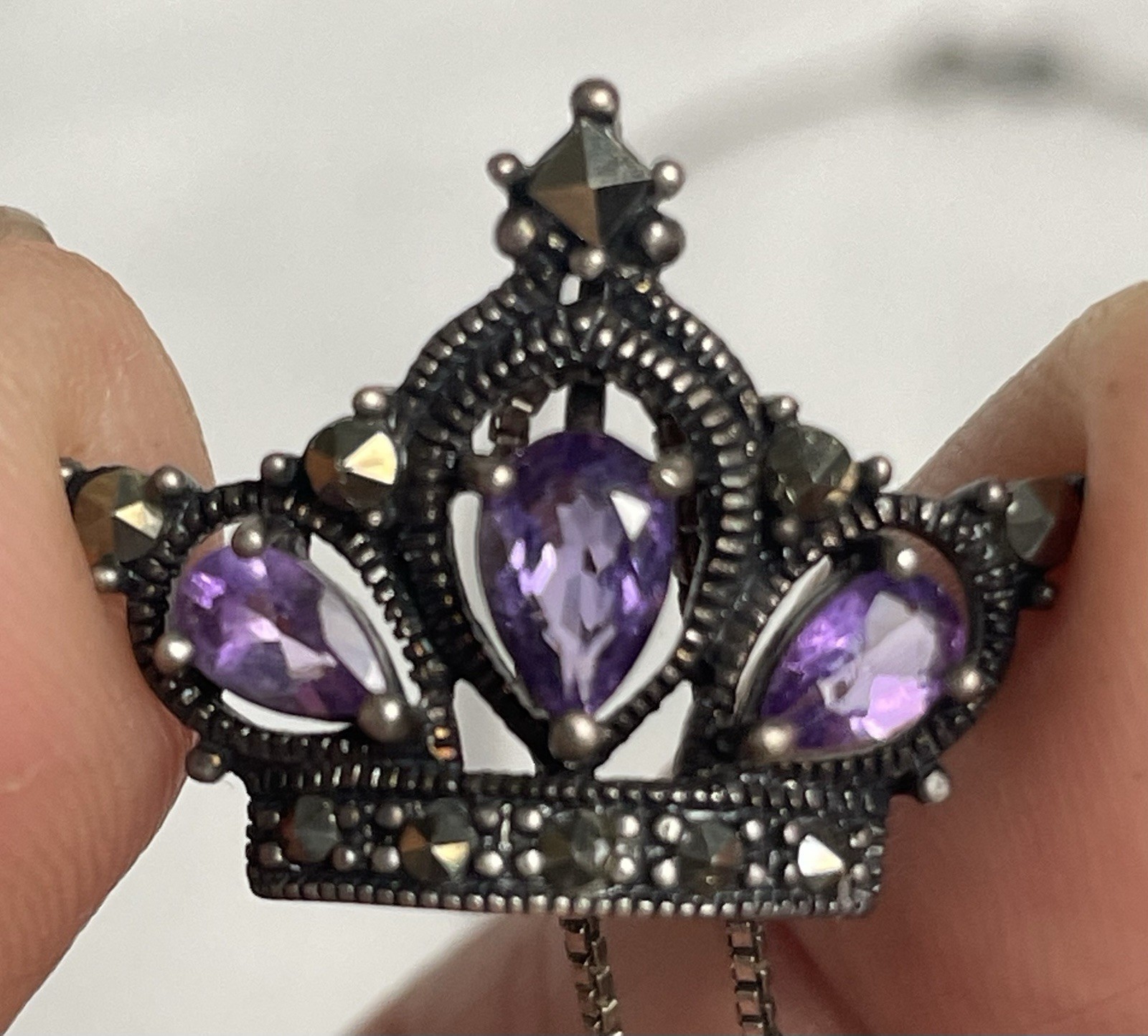 Vtg 925 Sterling Crown Pendant Necklace 3 Pear Shaped Amethyst Box Chain 7.83g
