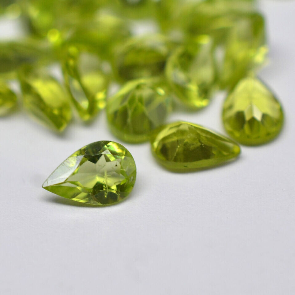 [WHOLESALE] NATURAL PERIDOT FACETED PEAR SHAPE LOOSE GEMSTONE
