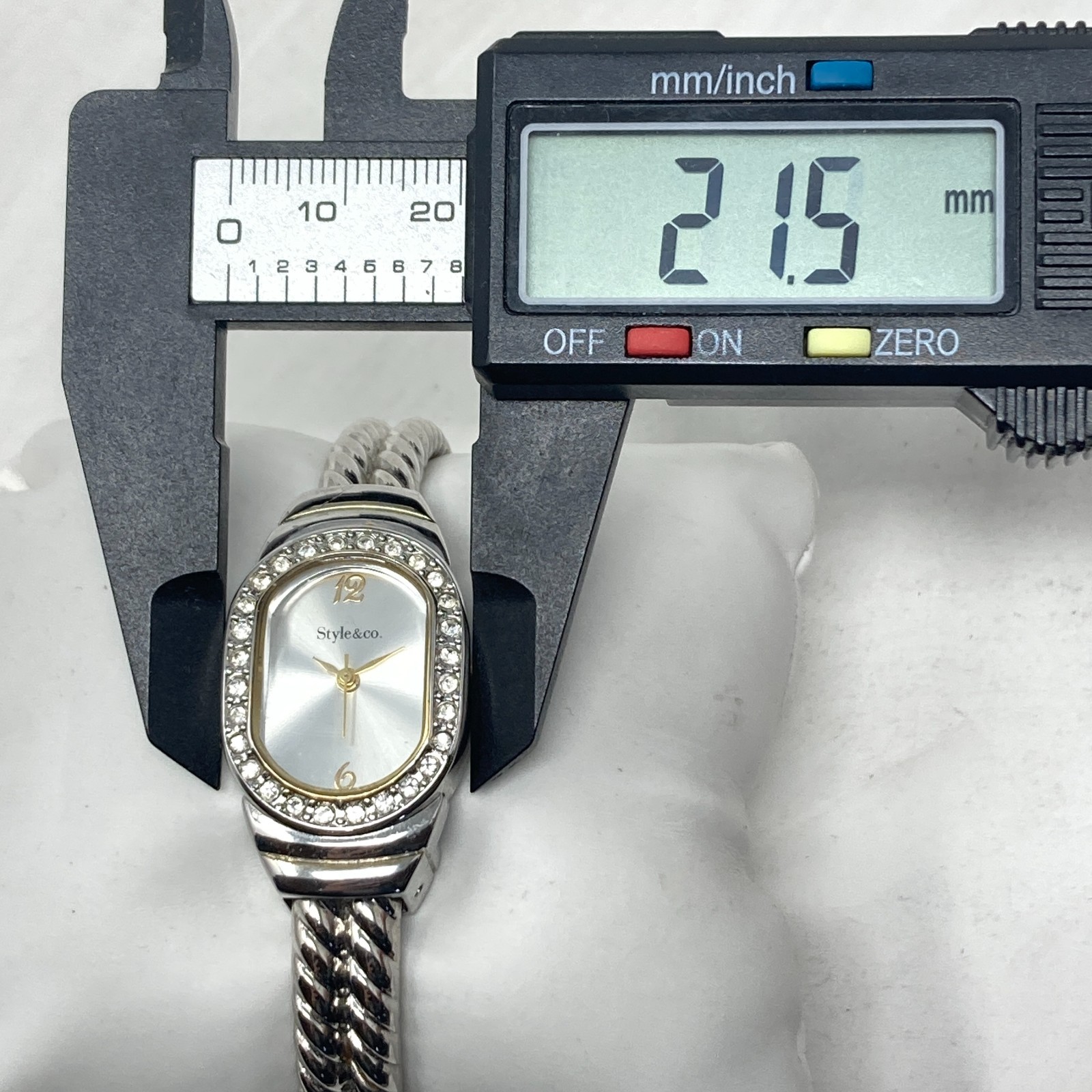 Style & Co Women Watch Silver Gold Tone Crystals Twisted Cable Cuff New Battery