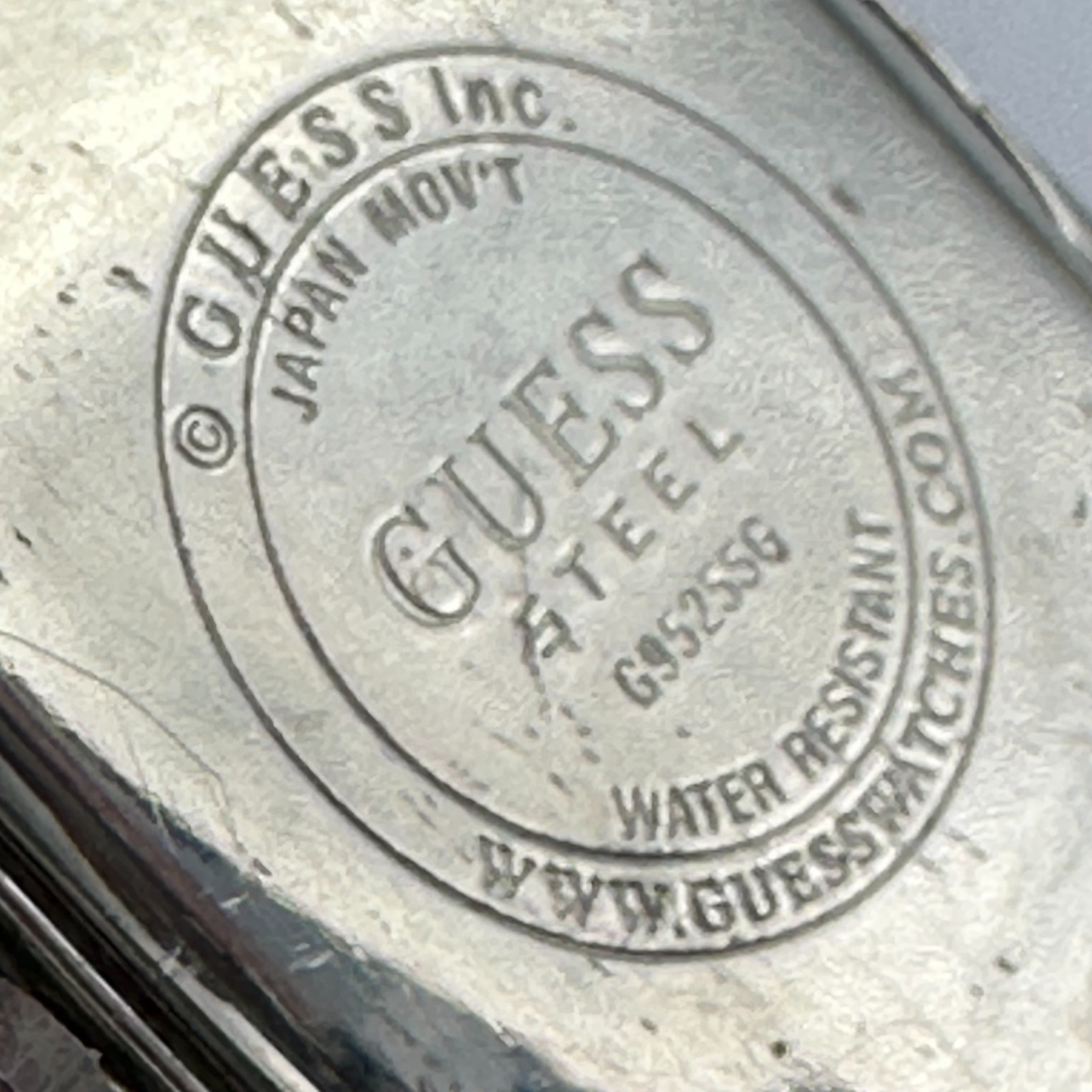 Guess Steel Watch Men Maroon Dial Barrel Case Water Resistant New Battery 7.25″