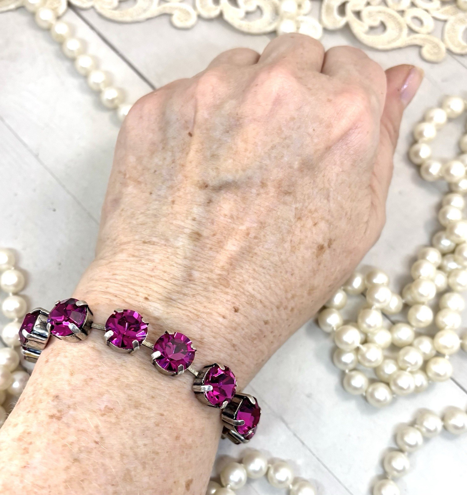 10mm Antique Silver Plated Fuchsia Pink Cup Chain Statement Bracelet