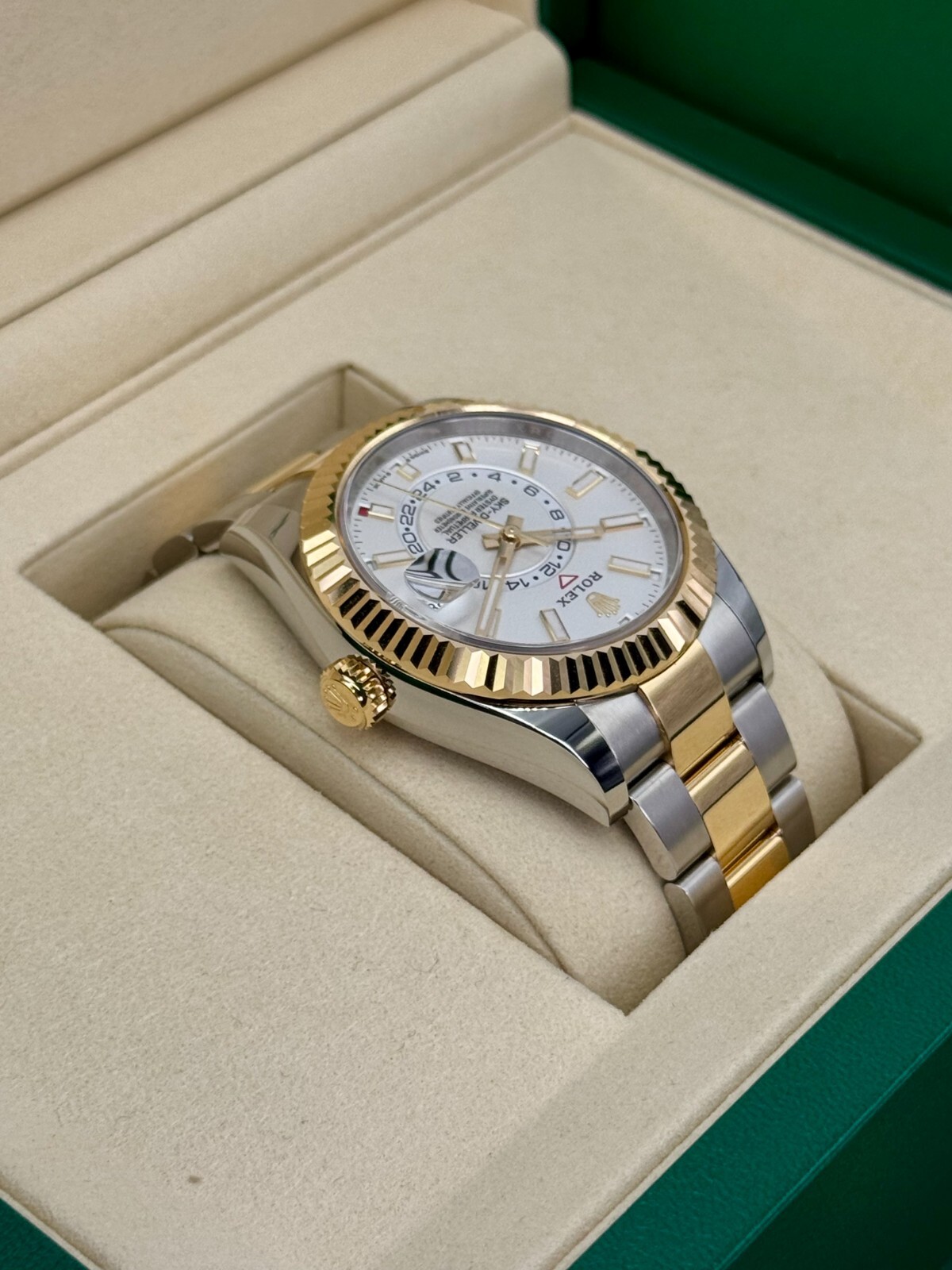 NEW 2025 Rolex Sky-Dweller 42mm 336933 Two-Tone Oyster White Dial