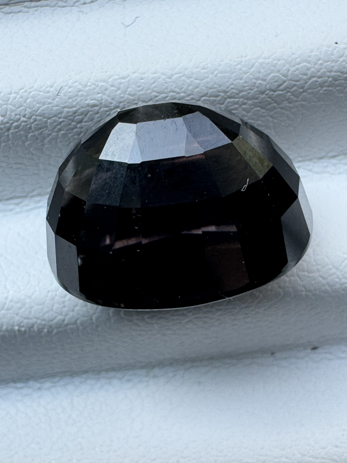 Dark Purple TOURMALINE, 14.04 Carats, 15.4 x 11.8 mm Oval, VSI. Mined in Nigeria