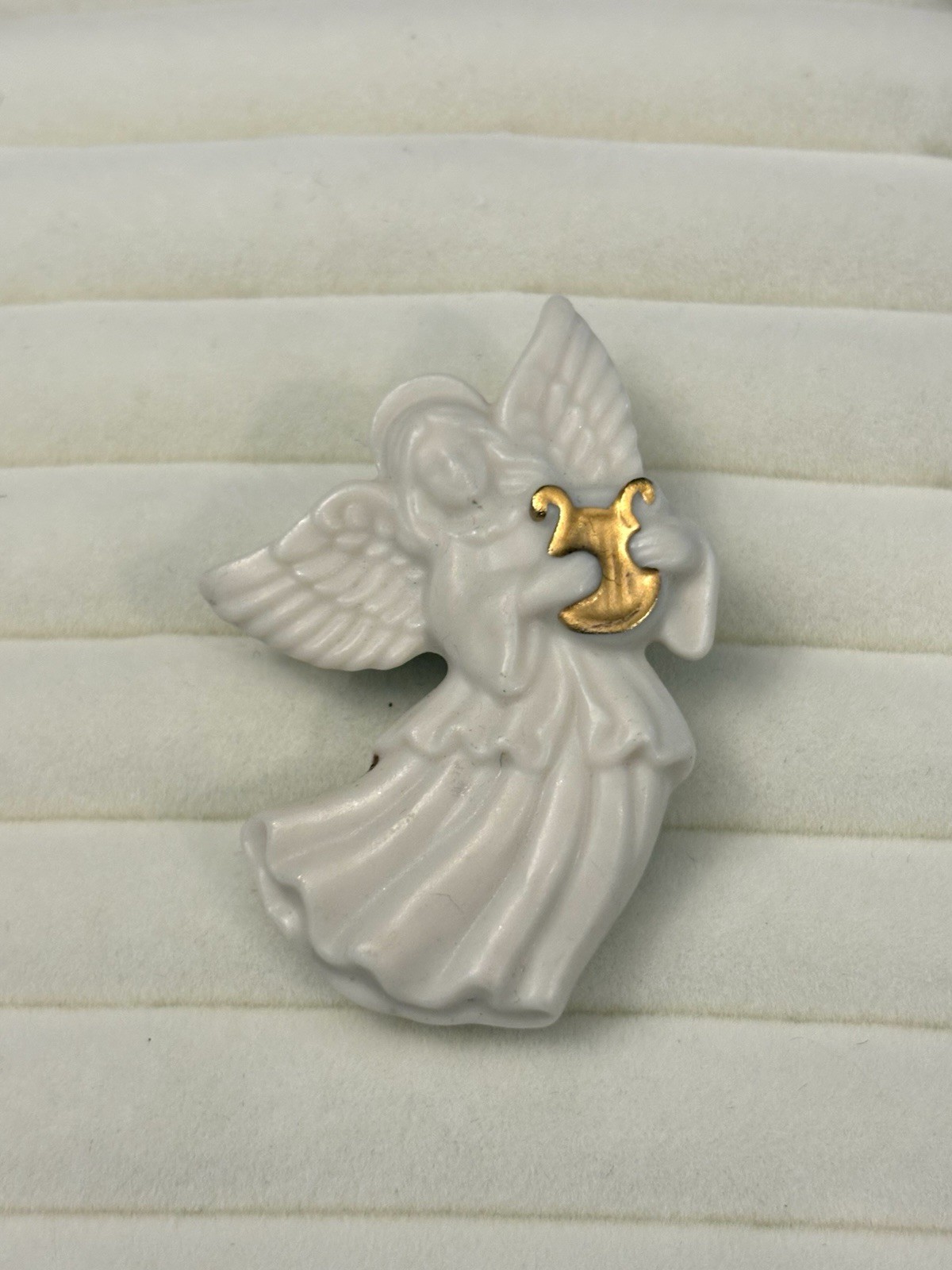 Vintage Lenox Brooch Pin White Angel Golden Harp Lyre Estate Wedding Christmas