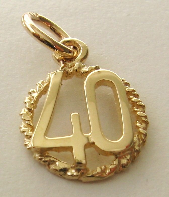GENUINE SOLID 9K 9ct YELLOW GOLD 40 TH BIRTHDAY ANNIVERSARY CHARM/PENDANT