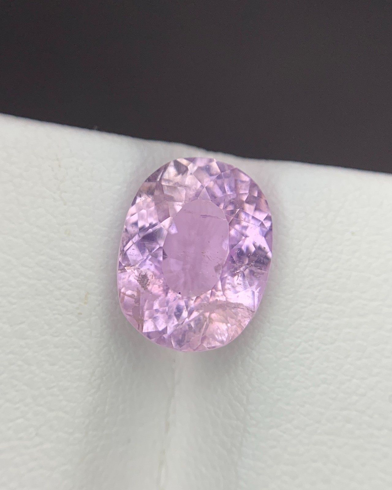 Natural Luxurious Baby Pink Kunzite Cushion Cut 6.80 Carat’s Stone