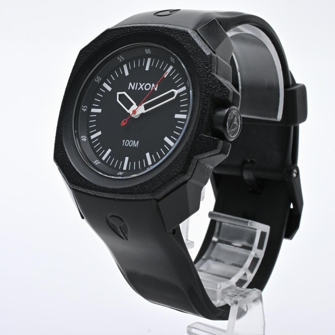 Excellent condition, fully functional NIXON THE RUCKUS all-black polycarbonate g