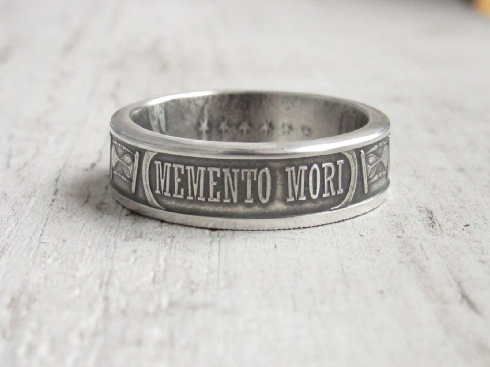 Memento Mori Coin Ring – Memento Mori – Memento Mori Souvenir – 999 Fine Silver