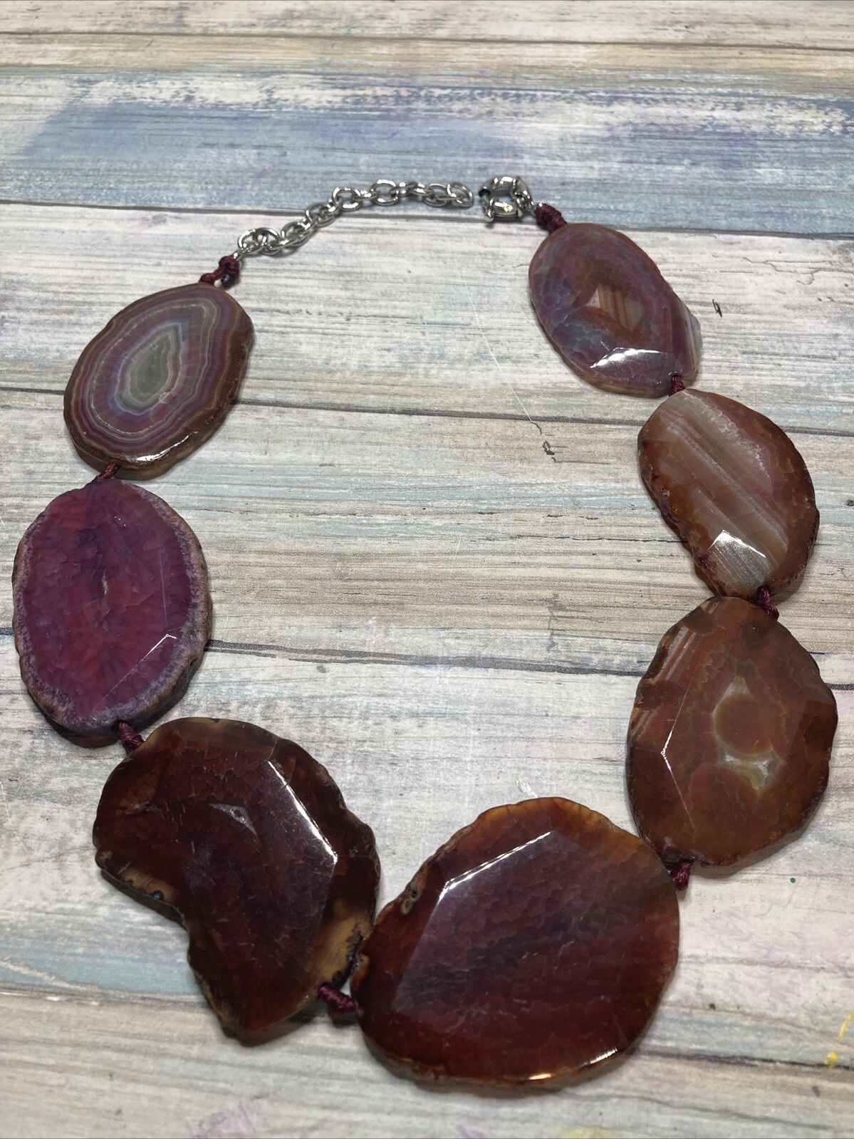 Agate Slice Banded Necklace Silver Tone Chunky Red Purple Brown NWOT 18″
