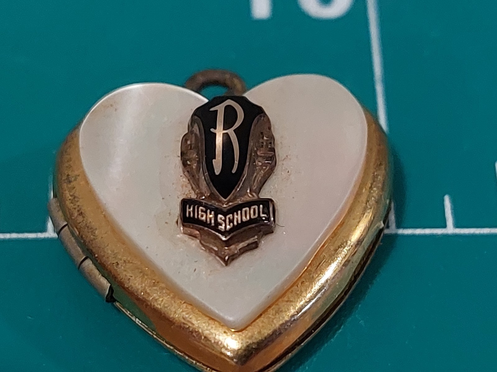 Vintage Heart Locket 1/20 12k GF JMF R High School Gold Filled