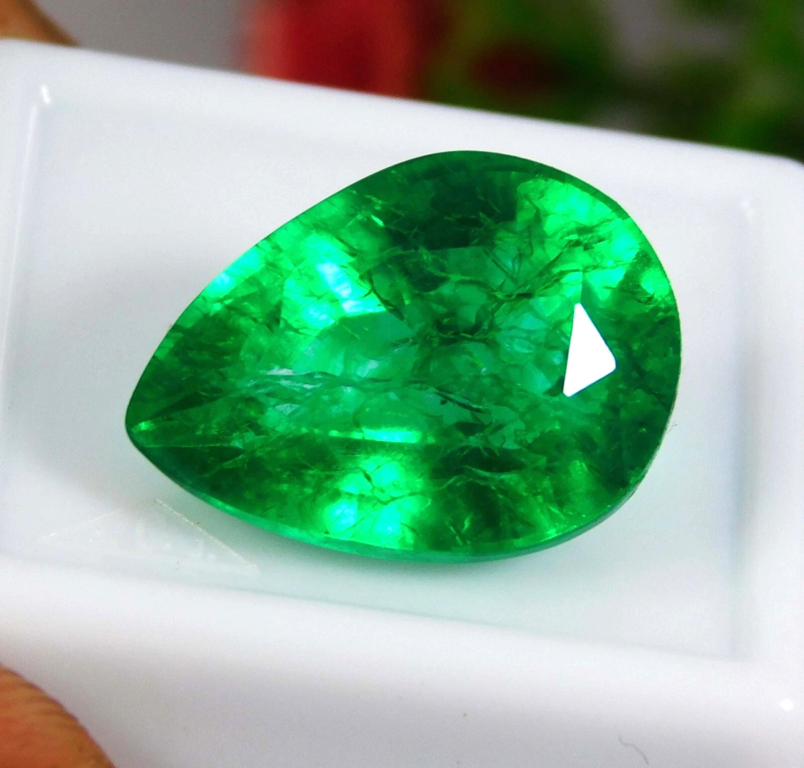 10.45 Ct Natural Colombian Green Emerald Pear Cut GGI Certified Loose Gemstone