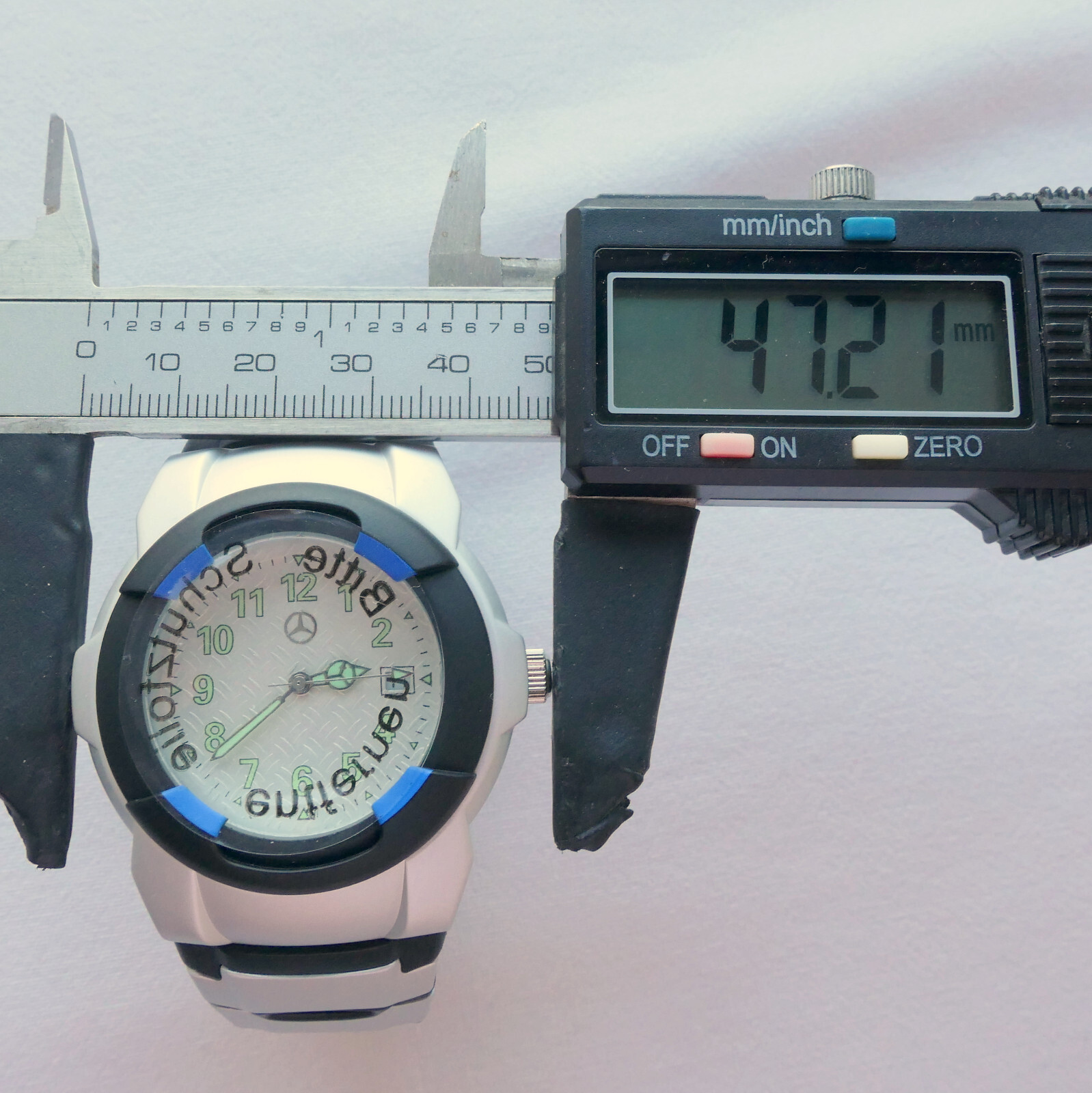 Mercedes Benz Drivers Line Classic Car Accessory Racing Sport Light Design Watch