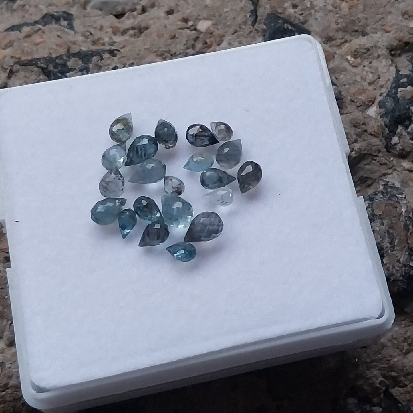 13 Ct 3.5×5 to 5×7.5MM Faceted Natural Blue Moss Aquamarine Teardrops 22 Pcs Lot