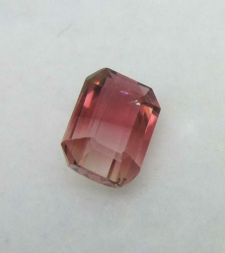 1.60 CARATS OCTAGON BI-COLOR PINK TOURMALINE GEMSTONE- BCT-0017