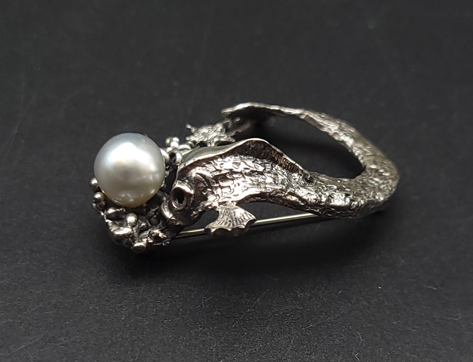 Koi Fish with Pearl – ORB – Sterling Silver Pin Brooch – 13.4g – Vintage – Used