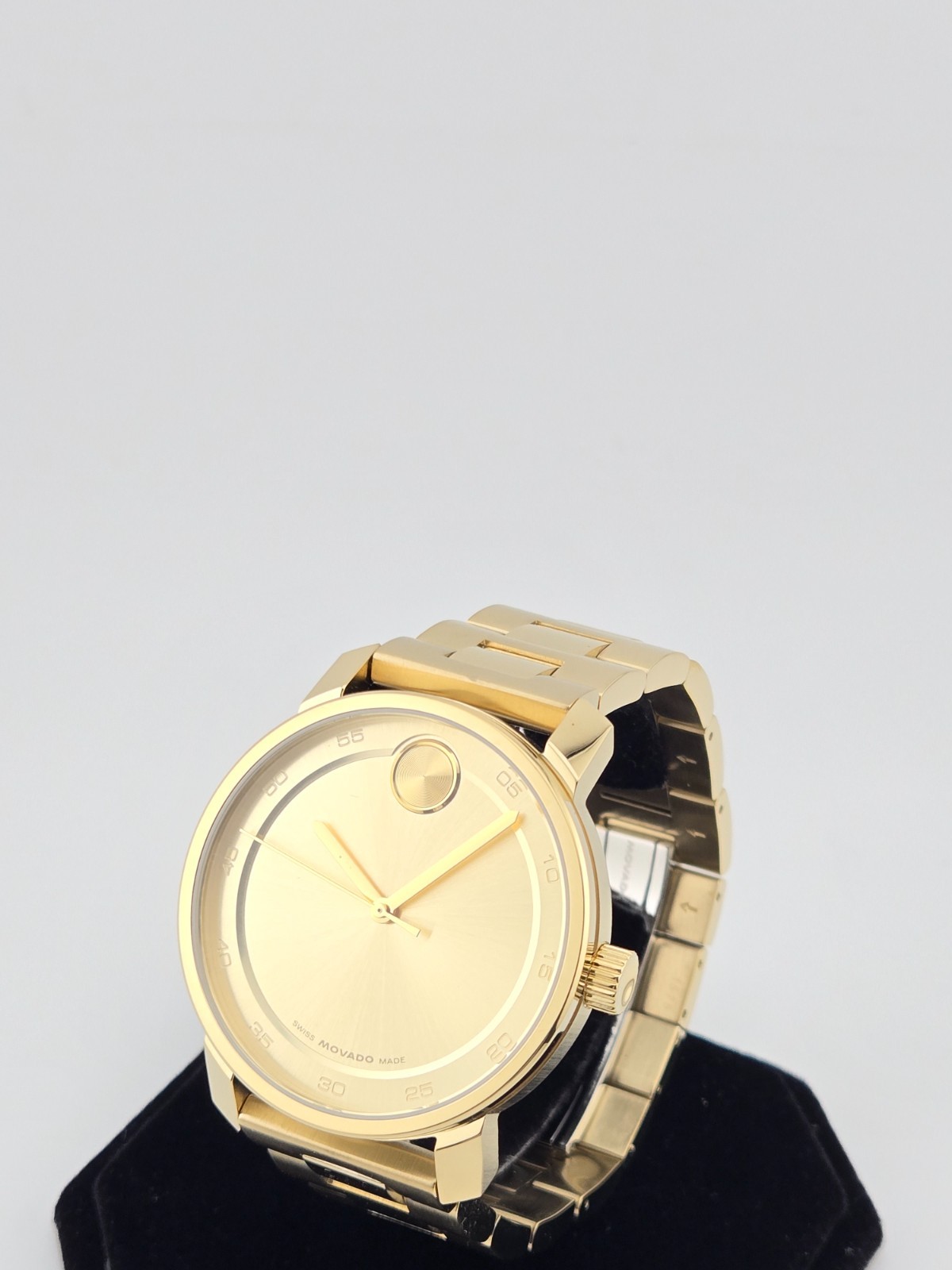 Movado Bold Access Men’s Gold Tone Swiss Watch – 3600912