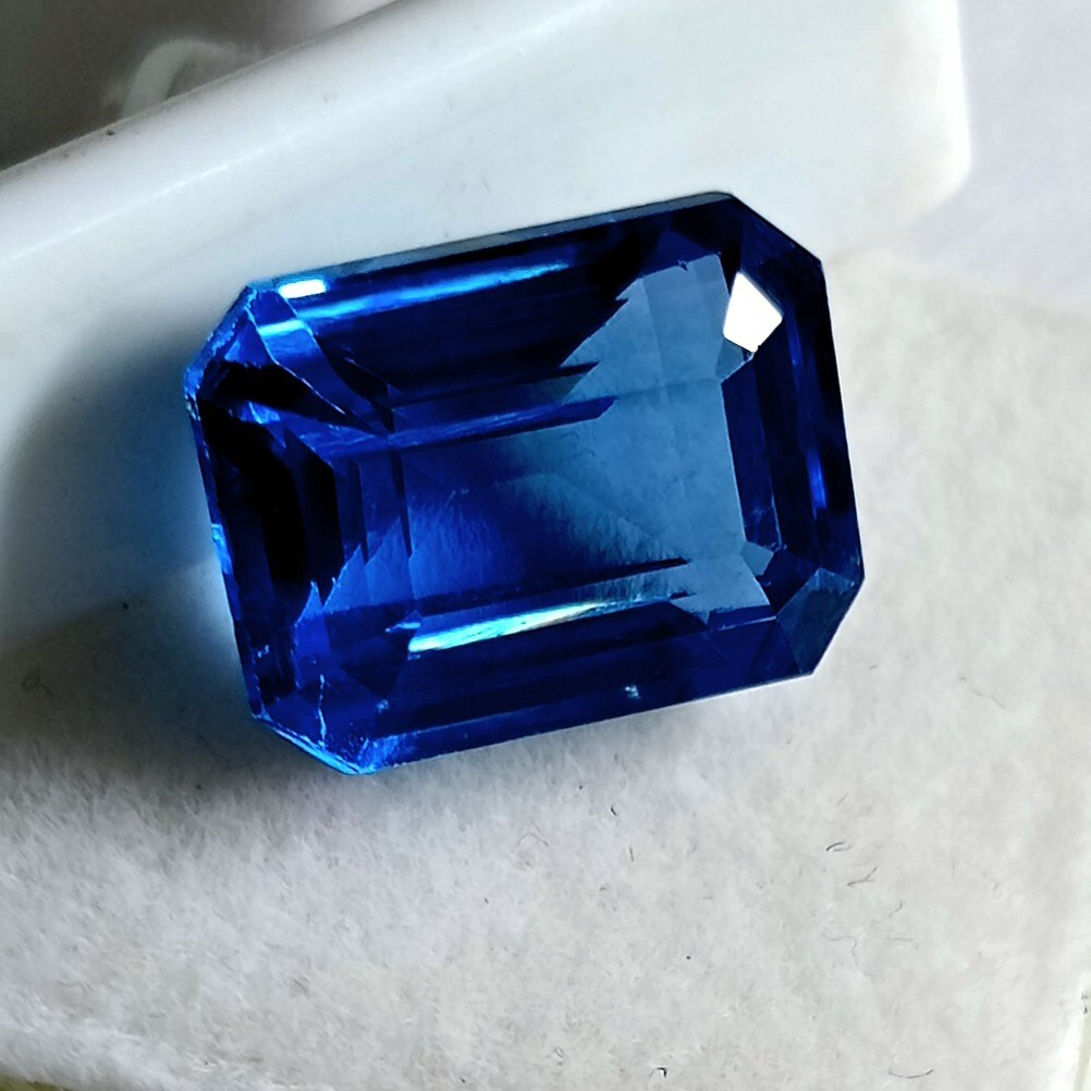 A++ London Blue Topaz Natural 14-15 Ct Radiant Cut Loose EGL Certified Gemstone
