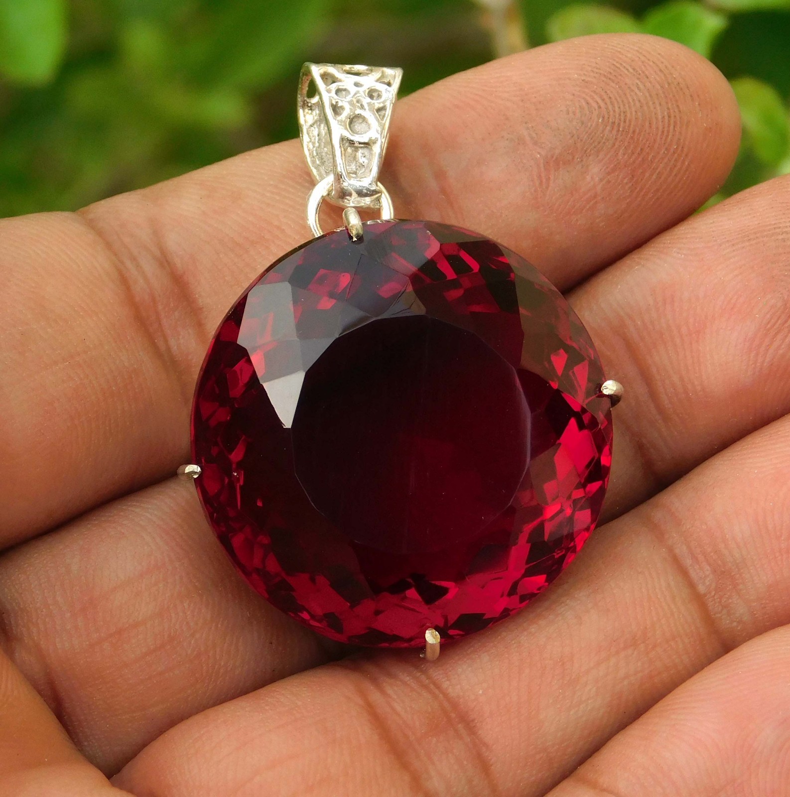 104.15cts. Natural Round Cut Madagascar Red Ruby Sterling silver Pendant